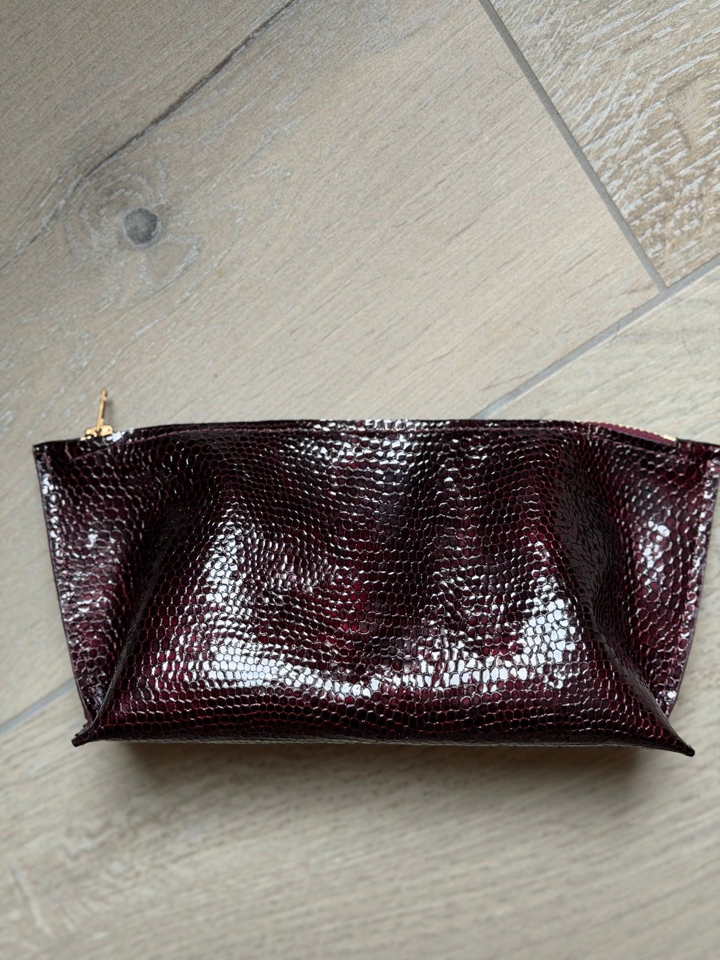 Make-up tas COCO - Midi (M) - Lakleer rood met roggeprint